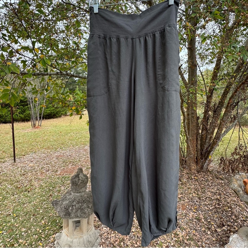 Just kill Stylish Rayon Gray Crop Women's Pants Size M